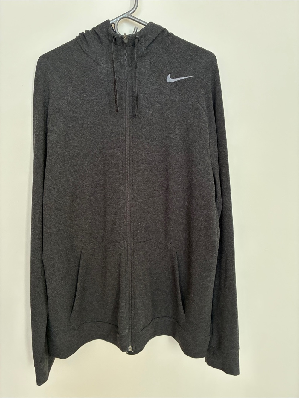 Nike Men’s Charcoal Gray Full-Zip Hooded Jacket. NWOT
